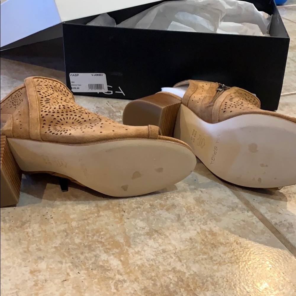 Via Spiga Tan Suede Heel View 3